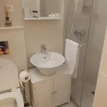 Iris Apartment *