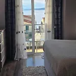 Iris Apartment