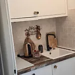Iris Apartment *