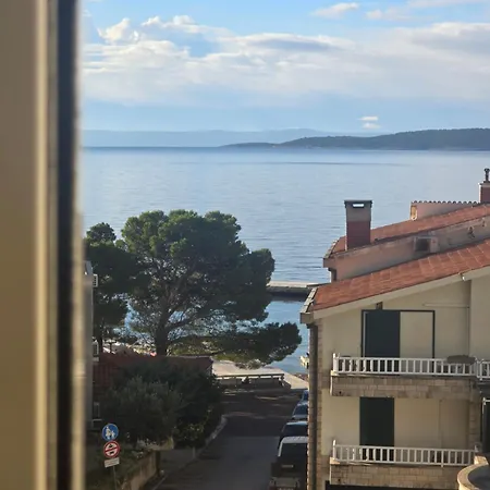 Iris Διαμέρισμα *