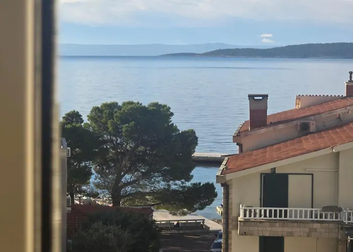 Iris Διαμέρισμα *